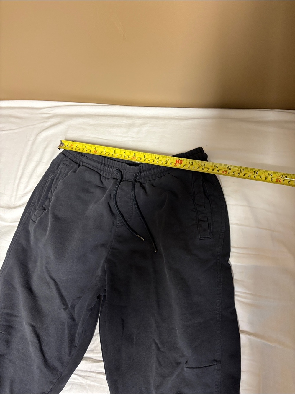 Gymshark *RARE* Sweatpants Medium - Picture 6 of 6